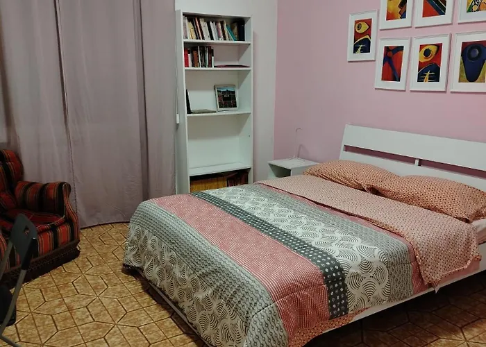 Vicino Stazione, Un Parcheggio E Wifi